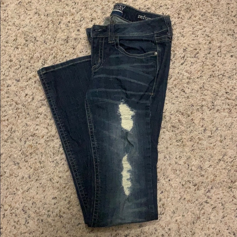 Jeans - Picture 3 of 4